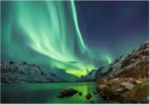 Aurora Borealis Canvas Wall Art Polar Lights Poster for Bedroom Modern Scenery Painting Print Artwork Landscape Wall Decorations Living Room Décor 50x75cm(20x30in) Frameless