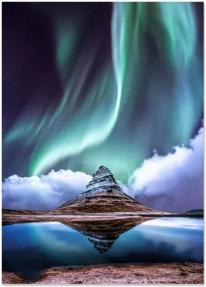 Aurora Borealis Canvas Wall Art Polar Lights Print for Bedroom Modern Scenery Painting Print Artwork Landscape Wall Decorations Living Room Décor 50x80cm(20x31in) Frameless
