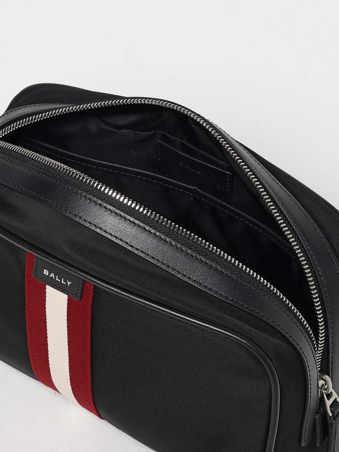 Bally Bathroom Accessories Lifestyle Black