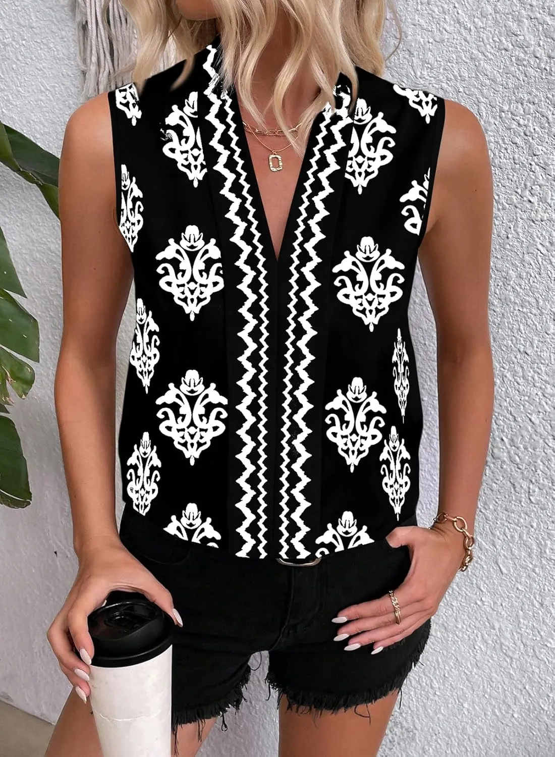 BLENCOT Women's Summer Tank Tops Chiffon V Neck Sleeveless Floral Printed Shirts Blouse