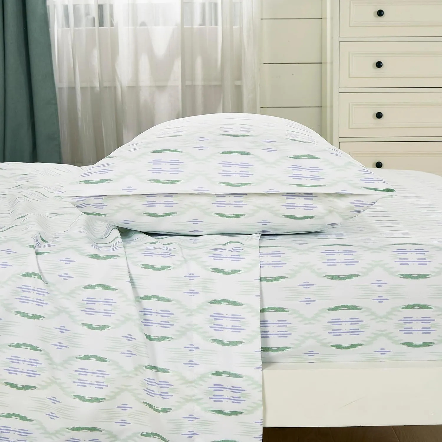 Chezmoi Collection 4-Piece Lodge Geometric Prickly Pear Cactus Sheet Set Queen Size - Green Purple Printed Brushed Microfiber Lightweight Breathable Bed Sheets