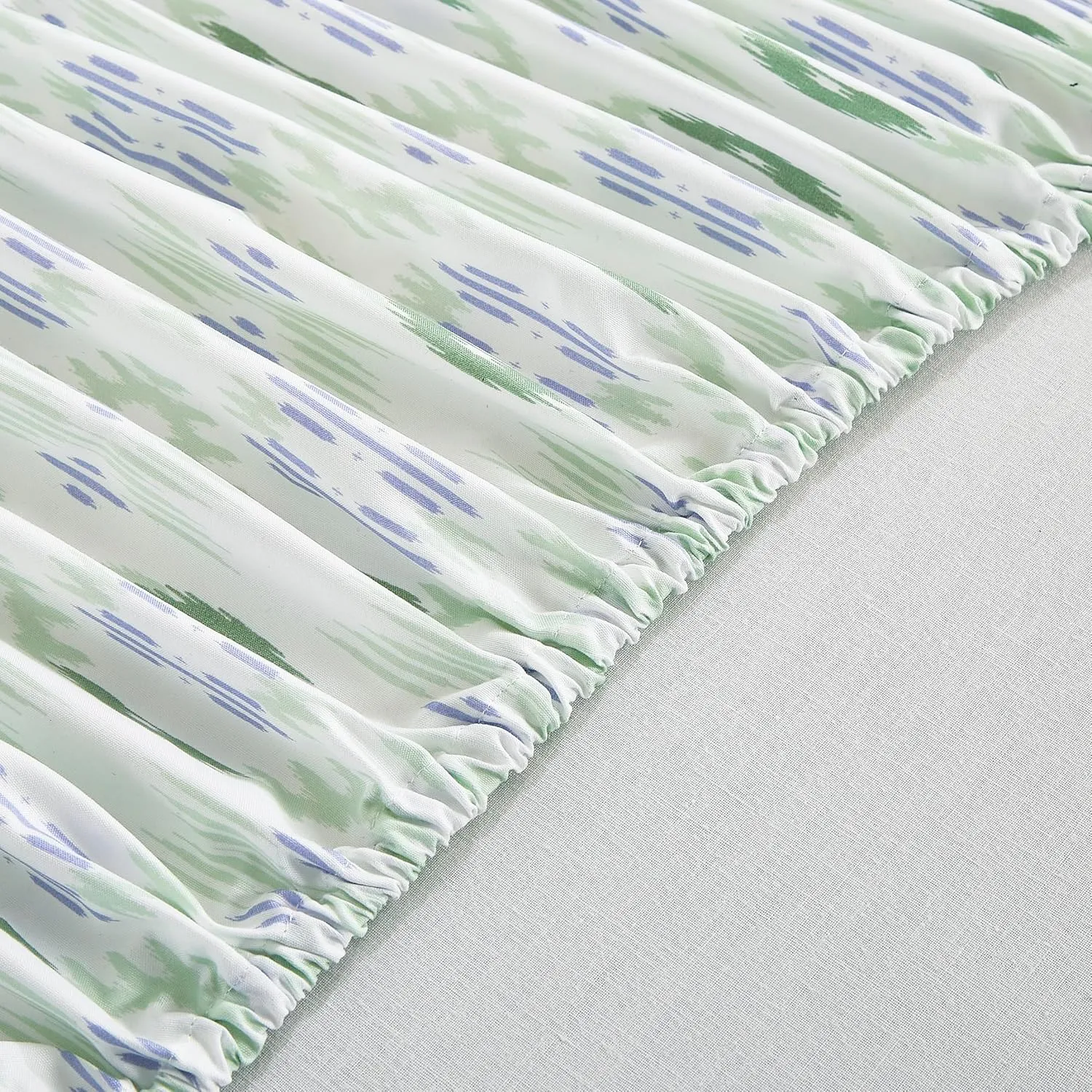 Chezmoi Collection 4-Piece Lodge Geometric Prickly Pear Cactus Sheet Set Queen Size - Green Purple Printed Brushed Microfiber Lightweight Breathable Bed Sheets