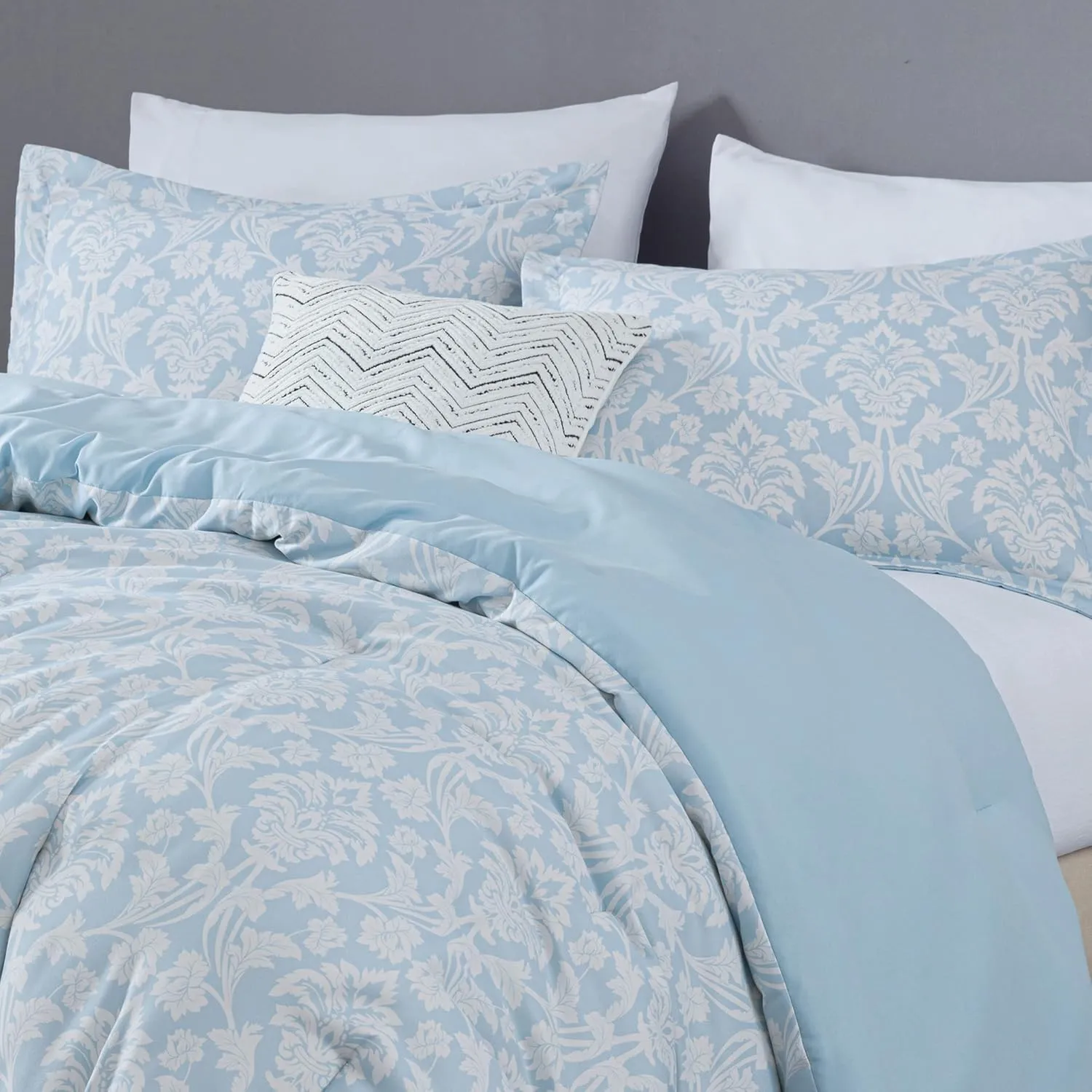 Chezmoi Collection Ivy Floral Medallion Comforter Set King Size, 3-Piece Blue/White Floral Printed Lightweight Bedding Comforter Set for All Seasons