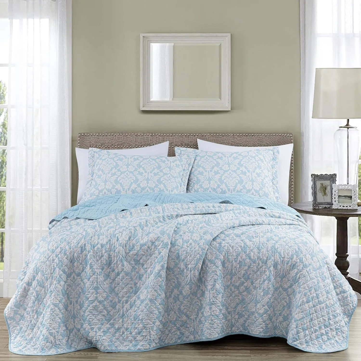 Chezmoi Collection Ivy Floral Medallion Quilt Set Queen Size, 3-Piece Blue/White Floral Printed Pre-Washed Reversible Microfiber Bedspread Set