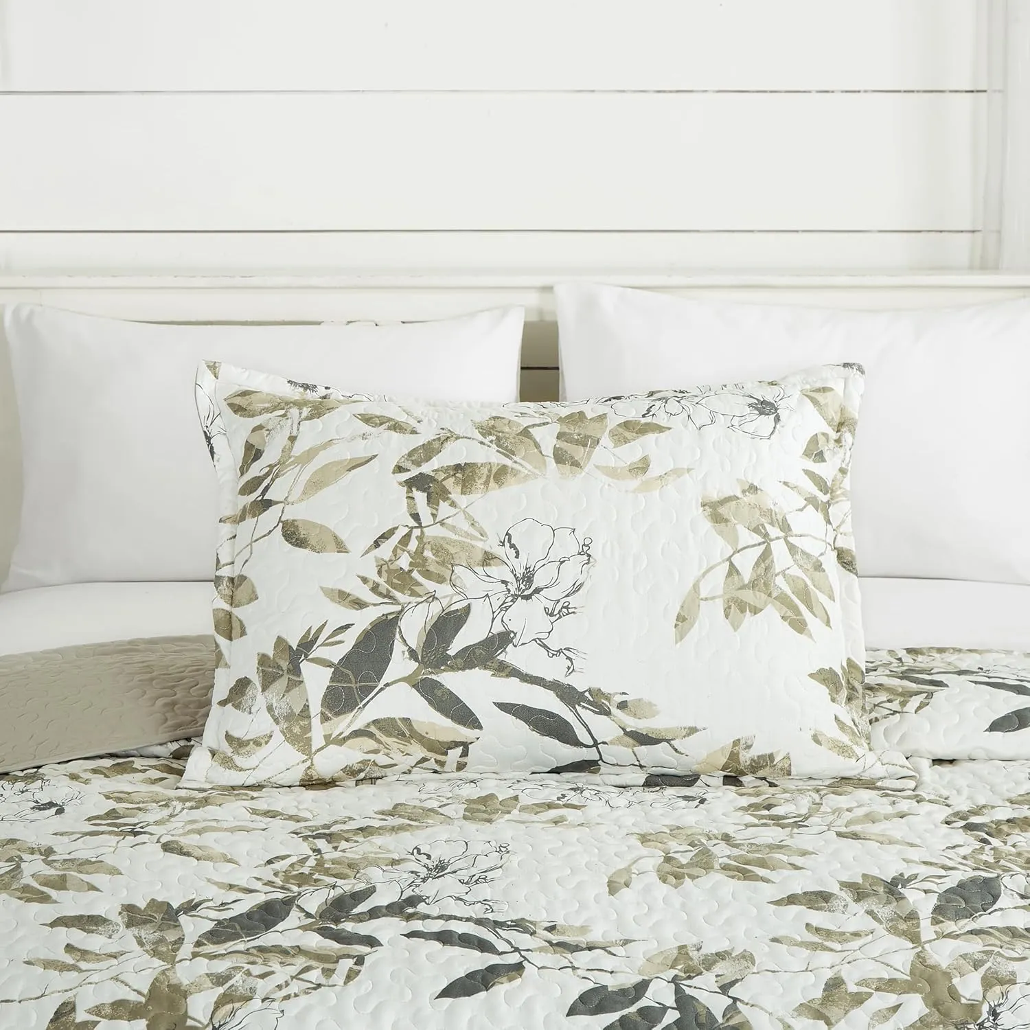 Chezmoi Collection Julia 3-Piece Floral Quilt Set Queen - Multicolor Taupe-Green Gray White Floral Leaves Printed Microfiber Lightweight Bedspread Set for All Season