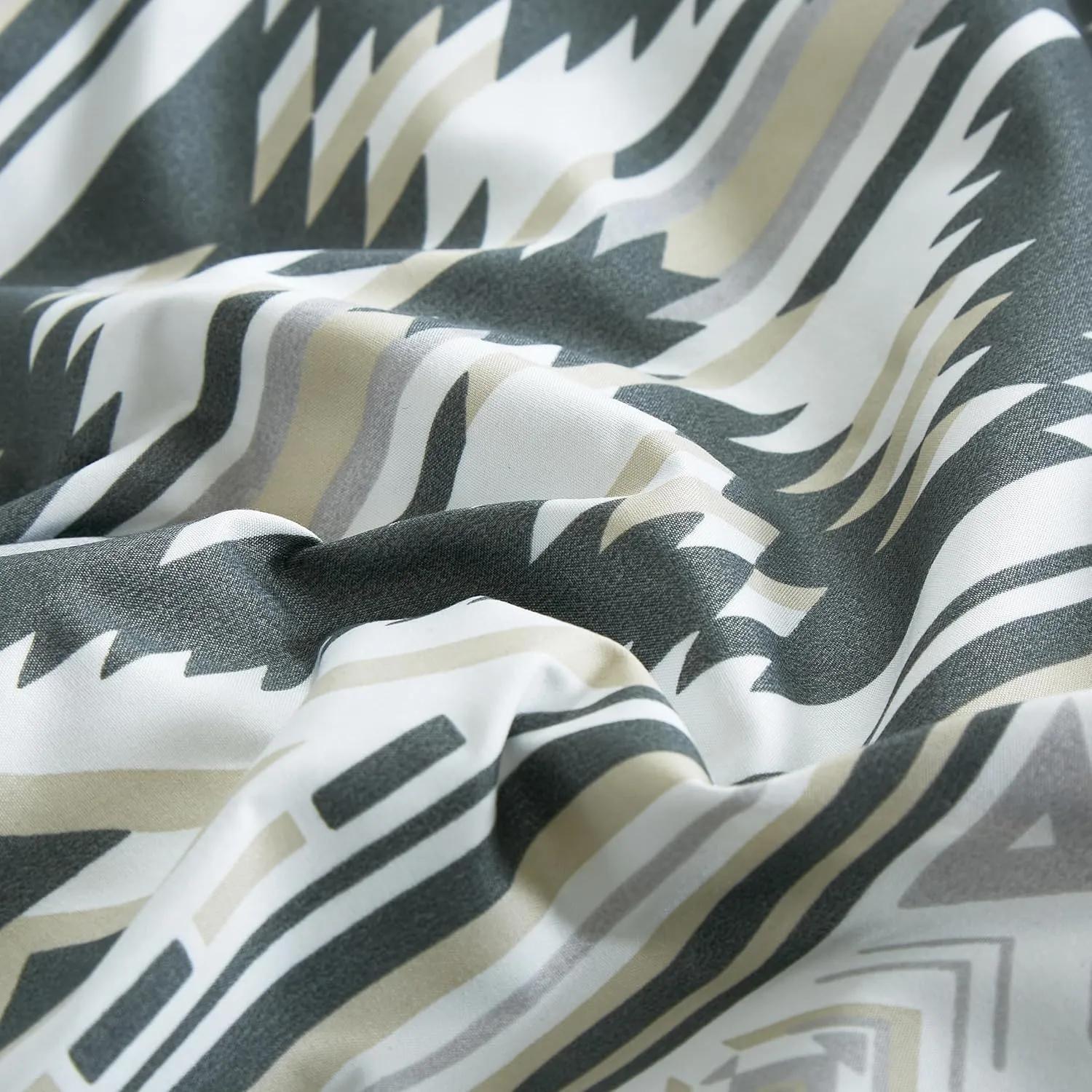 Chezmoi Collection Remy 7-Piece Southwestern Geometric Motif Comforter Set - Multicolor Gray White Light Brown Printed Microfiber Bedding, Queen