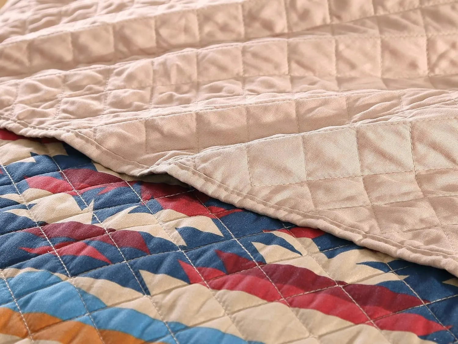 Chezmoi Collection Wyoming 3-Piece Southwestern Quilt Set - Geometric Tribal Multicolor Beige Brown Blue Red Printed Pre-Washed Microfiber Bedspread Set, King Size