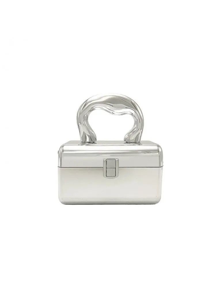 Chic and Versatile Shoulder Bag: Elevate Your Style!