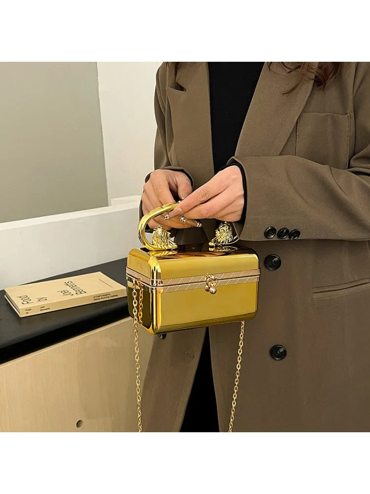 Chic and Versatile Shoulder Bag: Elevate Your Style!