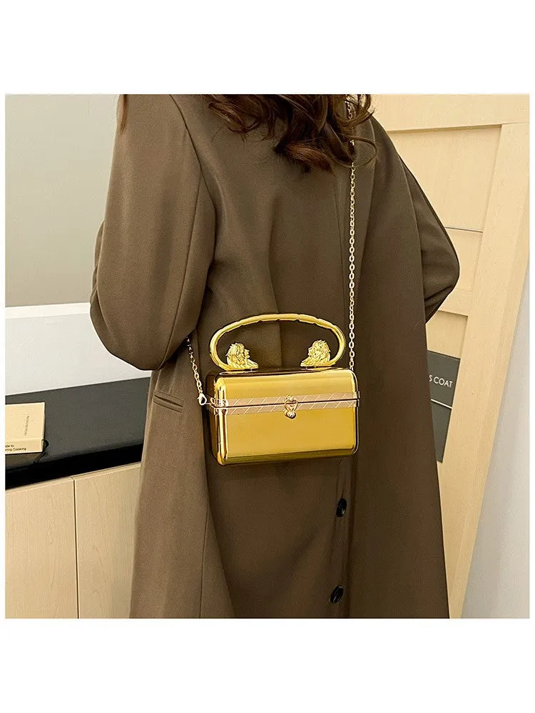 Chic and Versatile Shoulder Bag: Elevate Your Style!