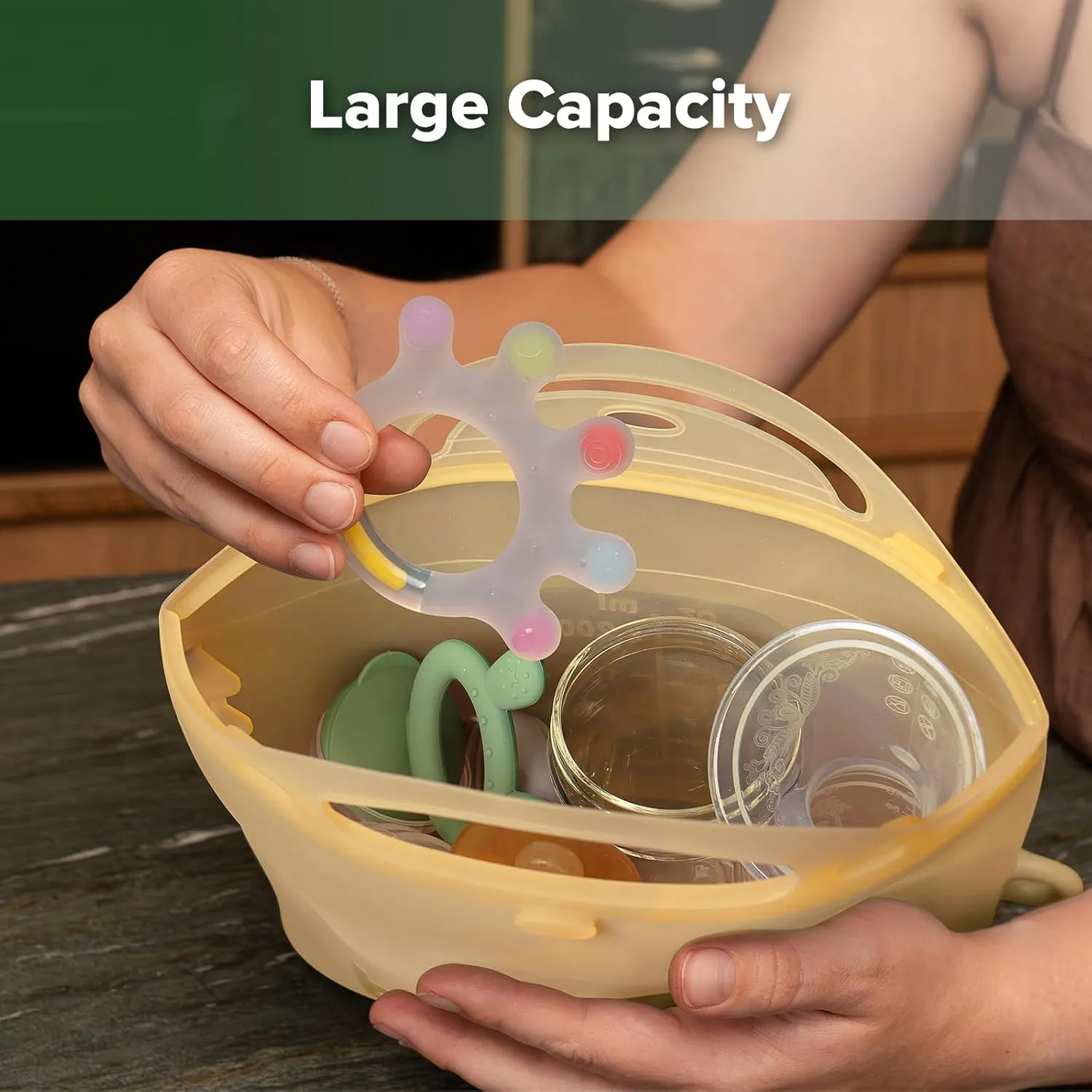Haakaa Silicone Microwave Steamer & Steriliser Bag, 2000ml Large Capacity Reusable Steaming Bags for Baby Bottles/Breast Pump/Accessories/Pacifiers/Teethers,Great for Home and On-The-Go,Pineapple/1PC