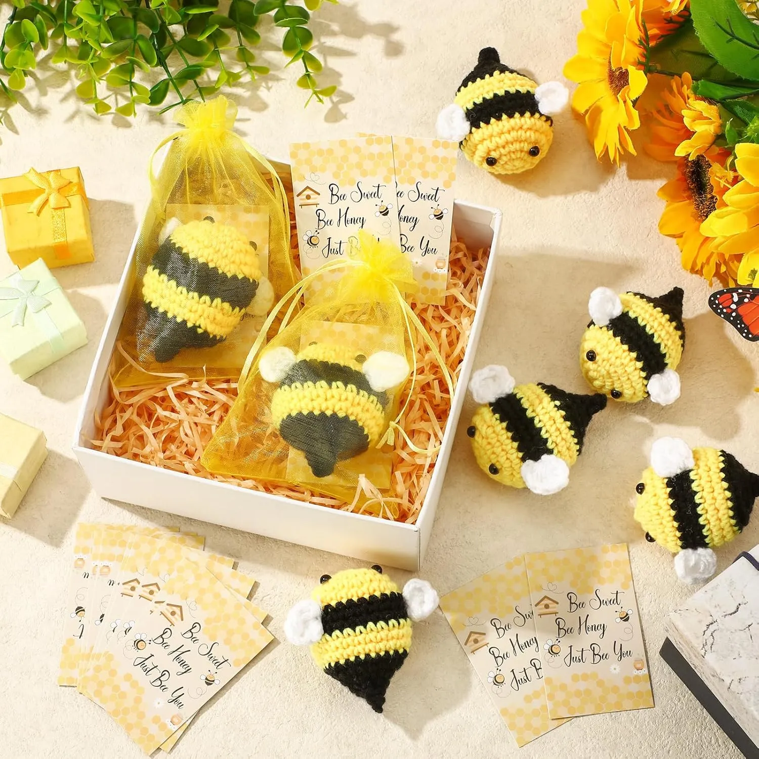 HyDren 12 Sets Emotional Plush Crochet Animal Encouraging Handmade Crochet Gifts Collectible with Positive Card Organza Bag for Employee Coworker Volunteer(Bee)