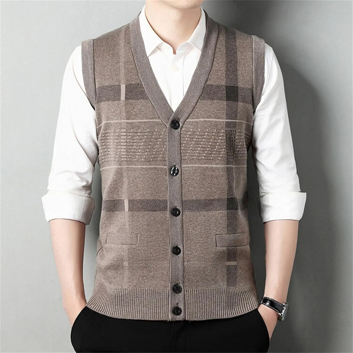 Mens Sweater Vest Classic V Neck Button Down Sleeveless Jackets Plus Size Casual Knitwear Cardigan Vest with Pockets