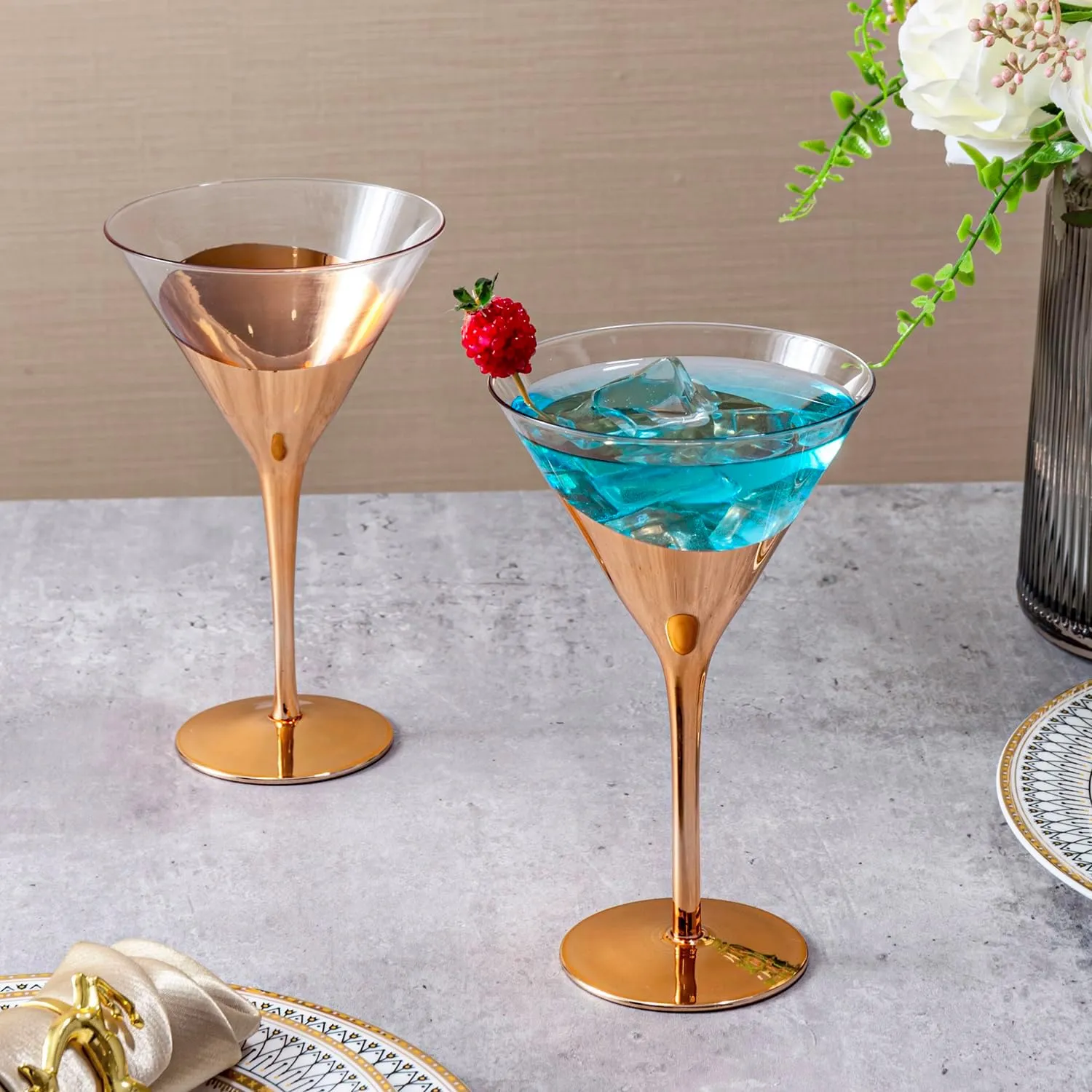 MyGift 8-Ounce Modern Metallic Gold Tone Martini Glasses, Elegant Golden Drinking Glass for a Cocktail Party, Wedding, or Anniversary Dinner, Set of 4 (Copper)