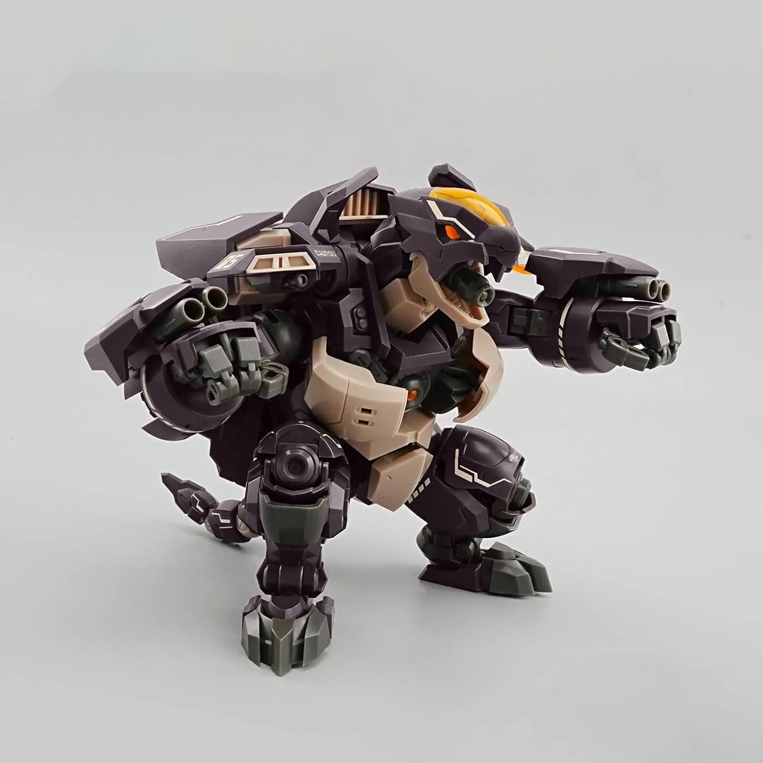 Pipigirl 1:24 Removable Mech Action Figure, Number 57 Manhunter Ground Armor, Height 3.9 inch Collectible Mecha Action Figures Kits